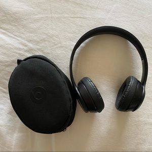 Beats Solo Bluetooth Wireless Headphones